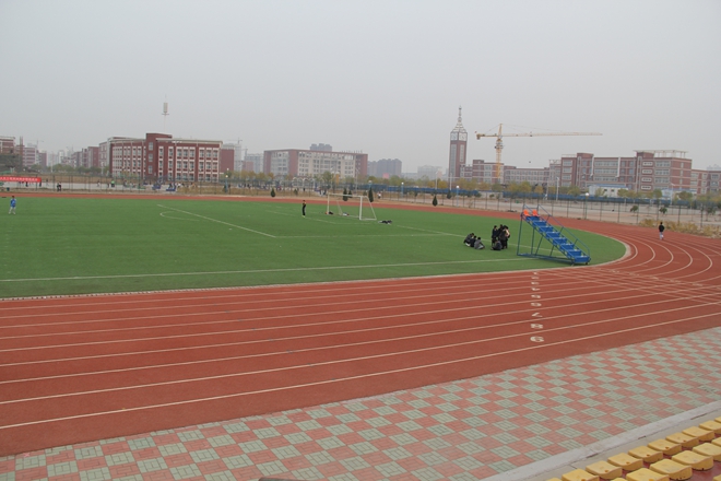 北京交通大學(xué)黃驊分校4*4<a href=http://www.rkkor.cn target=_blank class=infotextkey>塑膠跑道</a>工程實(shí)例