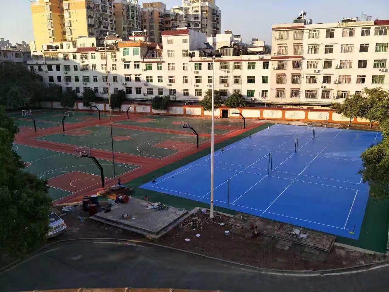 廣西玉林高中 <a href=http://www.rkkor.cn target=_blank class=infotextkey>硅PU</a>球場