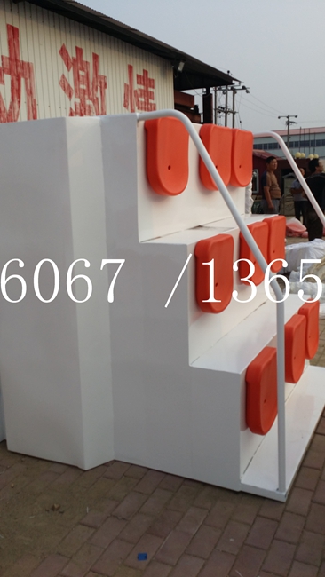 27座伸縮式終點(diǎn)裁判臺(tái)