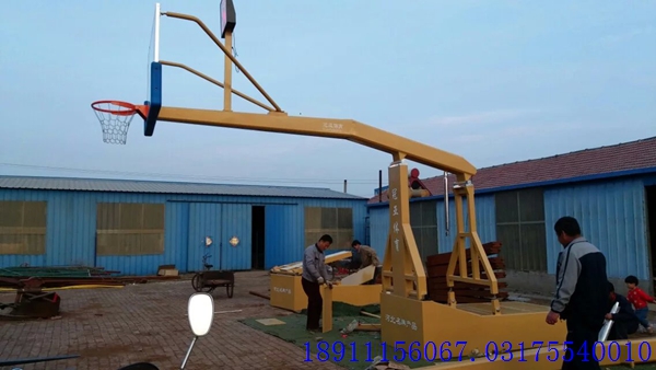 電動液壓籃球架