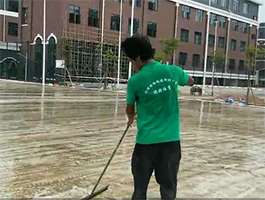 環(huán)保水性<a href=http://www.rkkor.cn target=_blank class=infotextkey>硅PU</a>球場(chǎng)-新國(guó)標(biāo)（施工流程和材料組成）