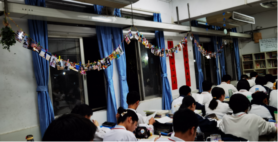 筑墨韻之班 育幸福之人——市僑中高中部開展“最美教室”評(píng)選活動(dòng)