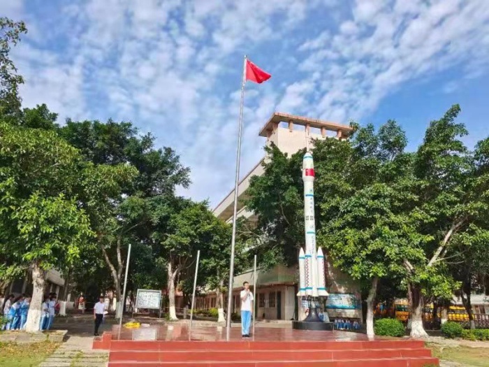 晚舟歸航，為強(qiáng)大的祖國點(diǎn)贊