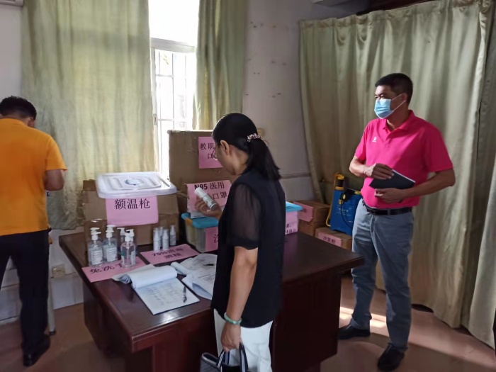 疫情防控不放松，制度措施嚴要求