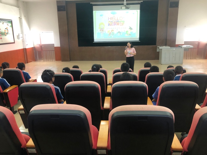 新聯(lián)小學(xué)開展插班生適應(yīng)性團(tuán)體心理輔導(dǎo)活動(dòng)