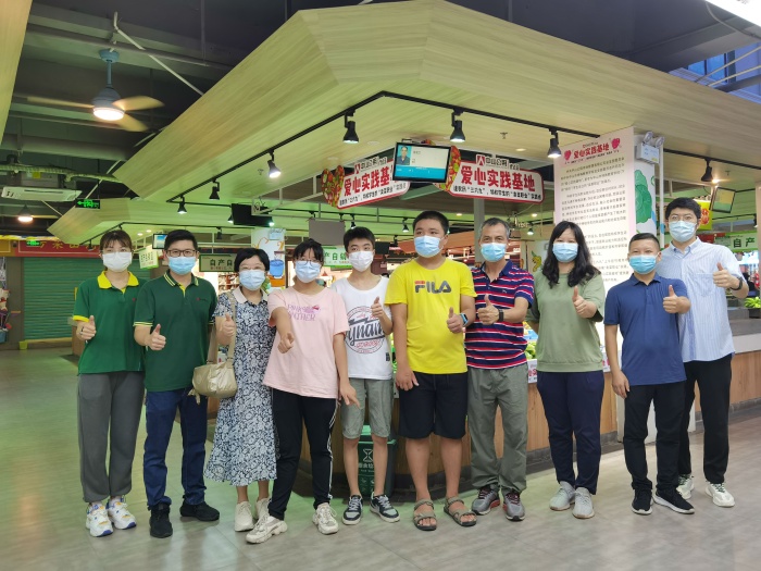 愛心菜檔長本領，學史力行見成效