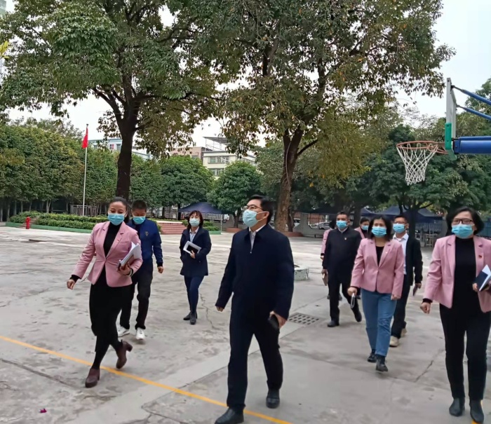 百年大計，教育為本