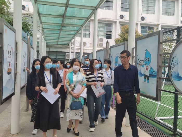 潤(rùn)物無聲，融育于愛