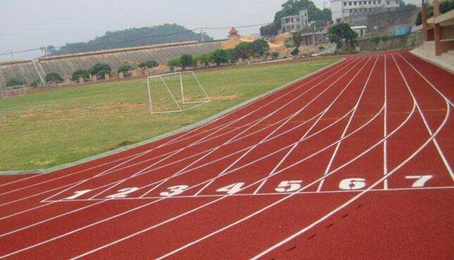 自結(jié)紋<a href=http://www.rkkor.cn target=_blank class=infotextkey>塑膠跑道</a>