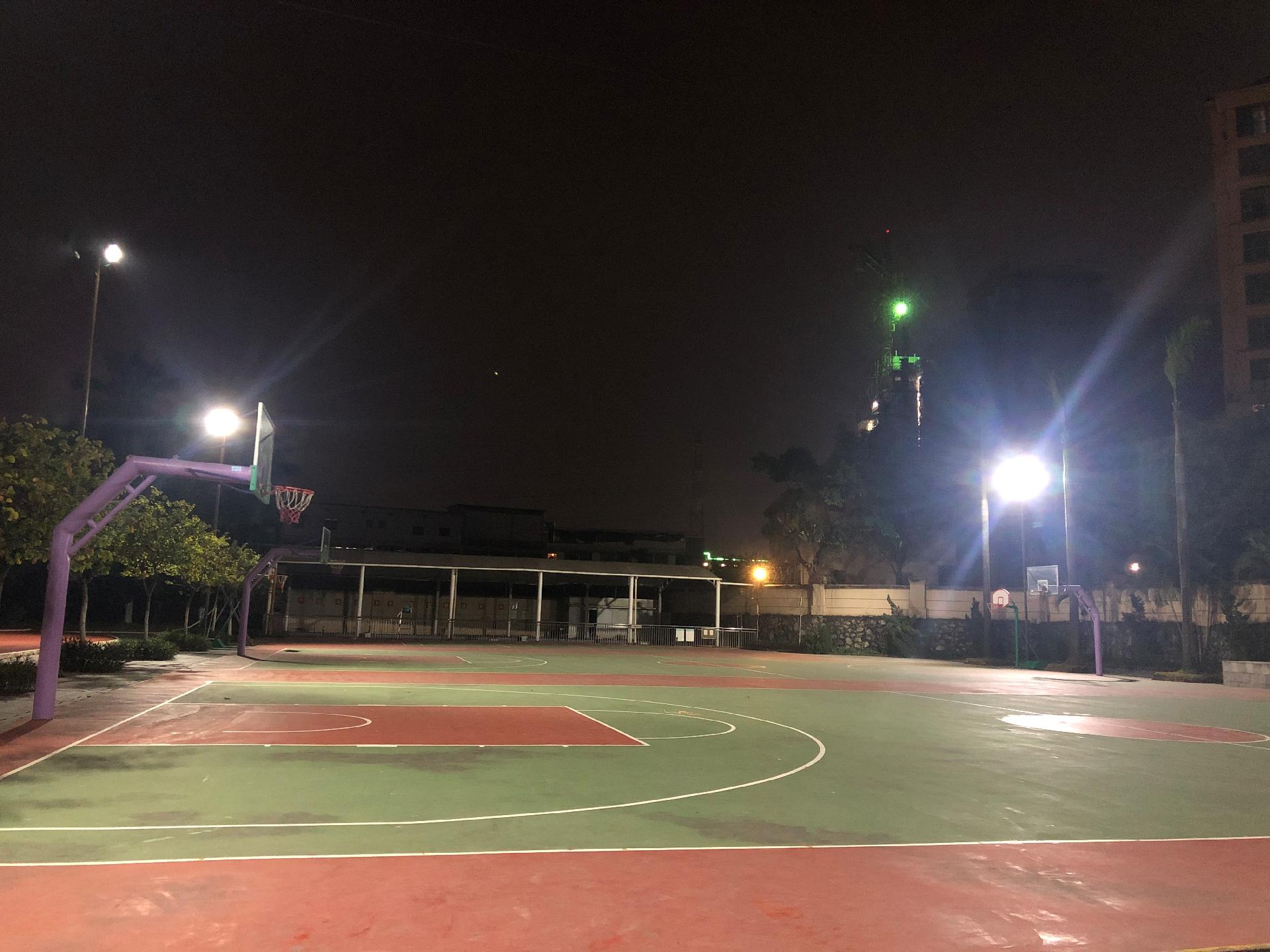 加拿達外國語學(xué)校（雅居樂校區(qū)）