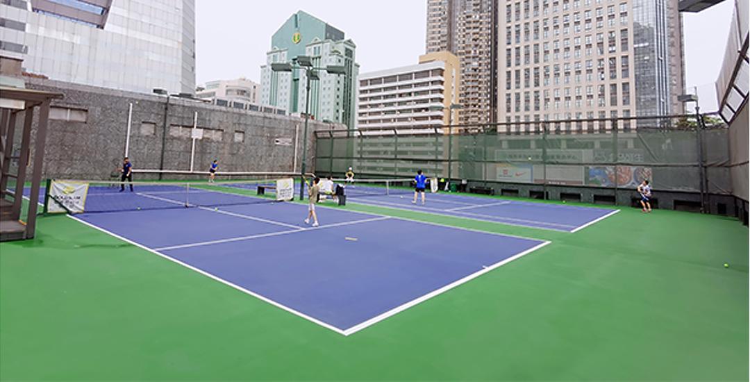 金滿貫-皇冠假日酒店網(wǎng)球場(chǎng)