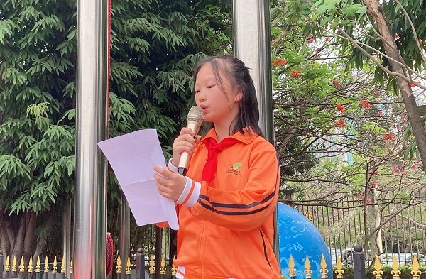 開發(fā)區(qū)中心小學(xué)開展“雷鋒精神伴我行”主題教育活動(dòng)