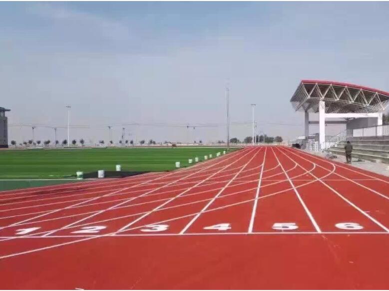 室外<a href=http://www.rkkor.cn target=_blank class=infotextkey>塑膠跑道</a>耐用嗎