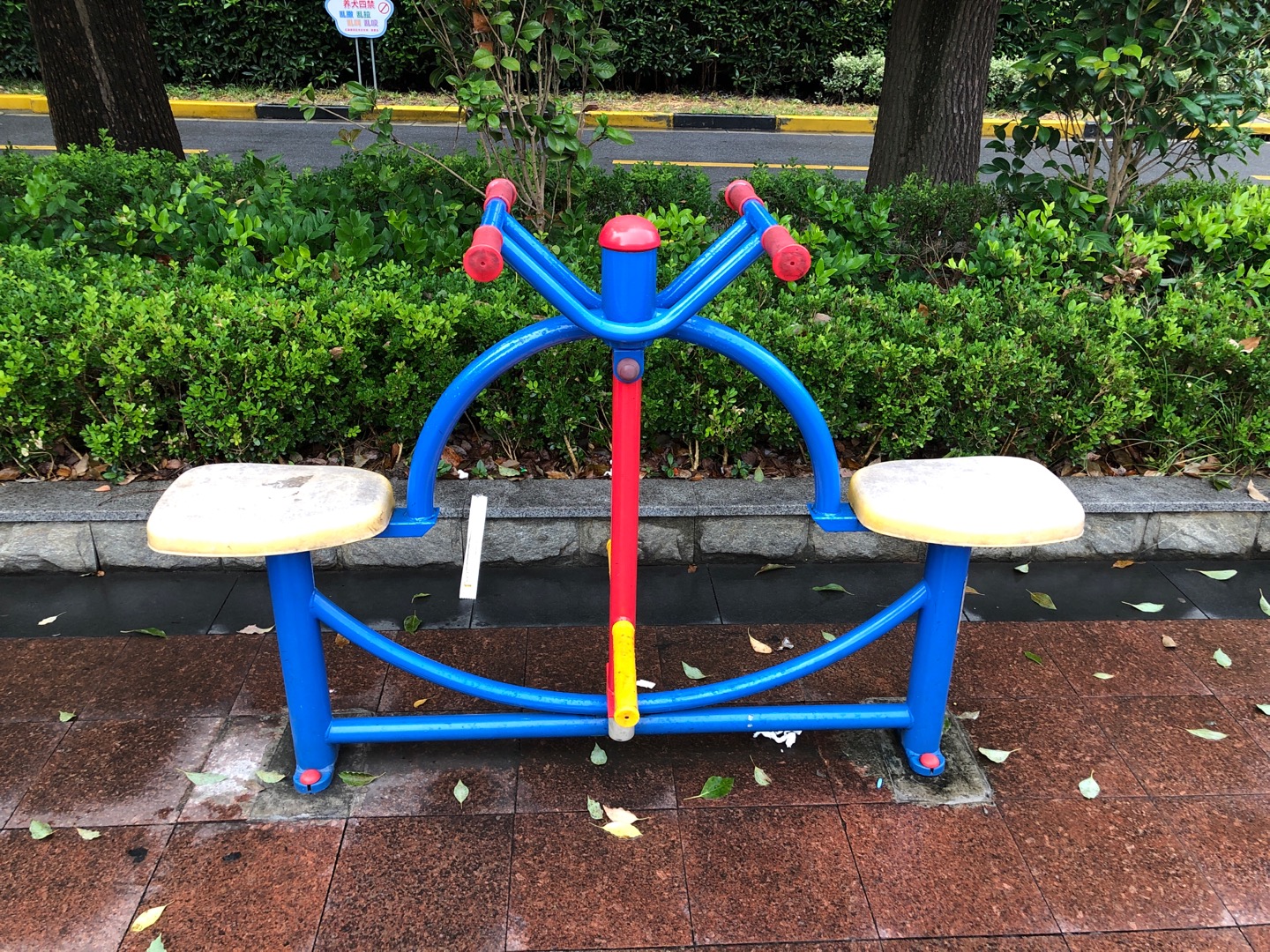 下肢康復(fù)器