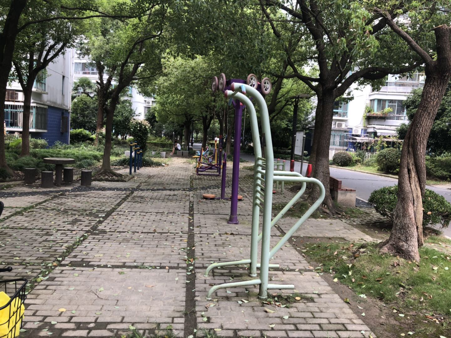 共和六村健身苑點三