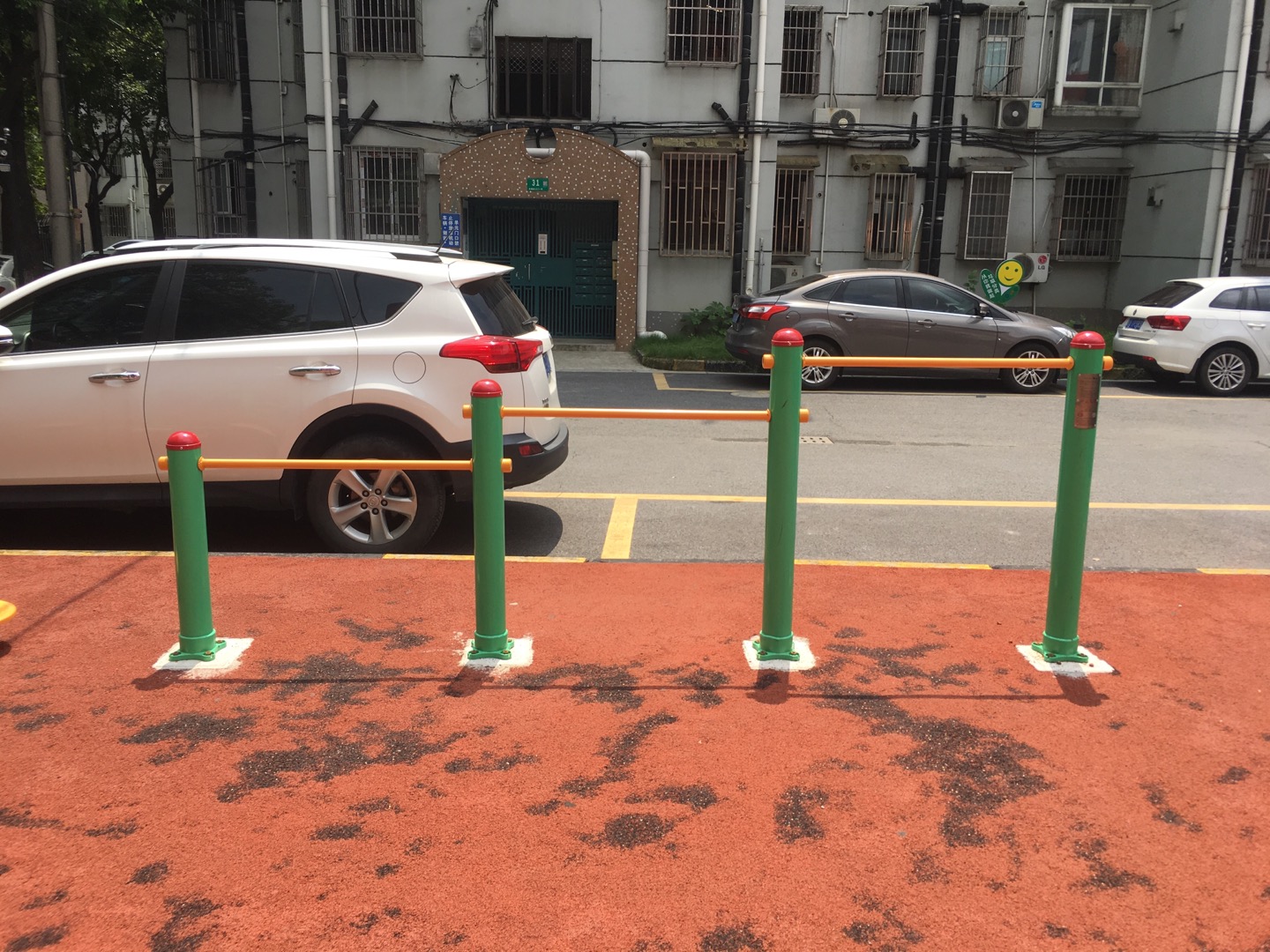 多聯(lián)壓腿架