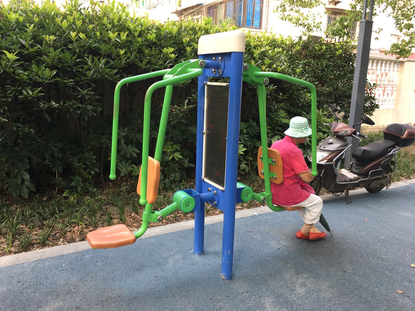 雙立柱前推訓(xùn)練器