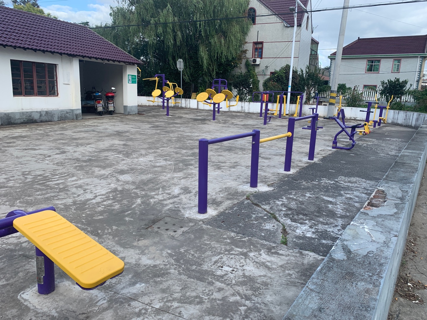 豎新鎮(zhèn)豎河村健身點(diǎn)一