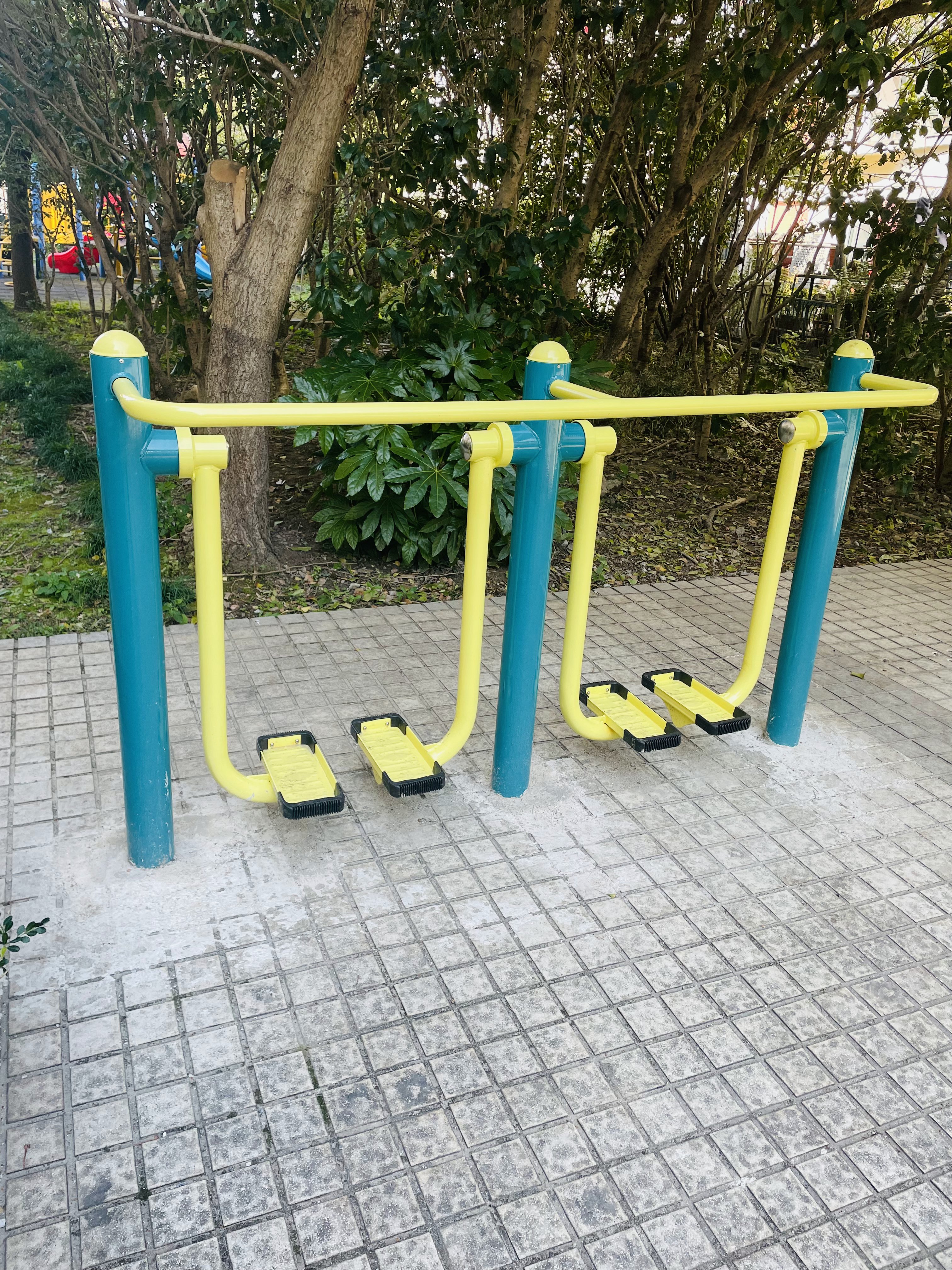 二位智能太空漫步機(jī)