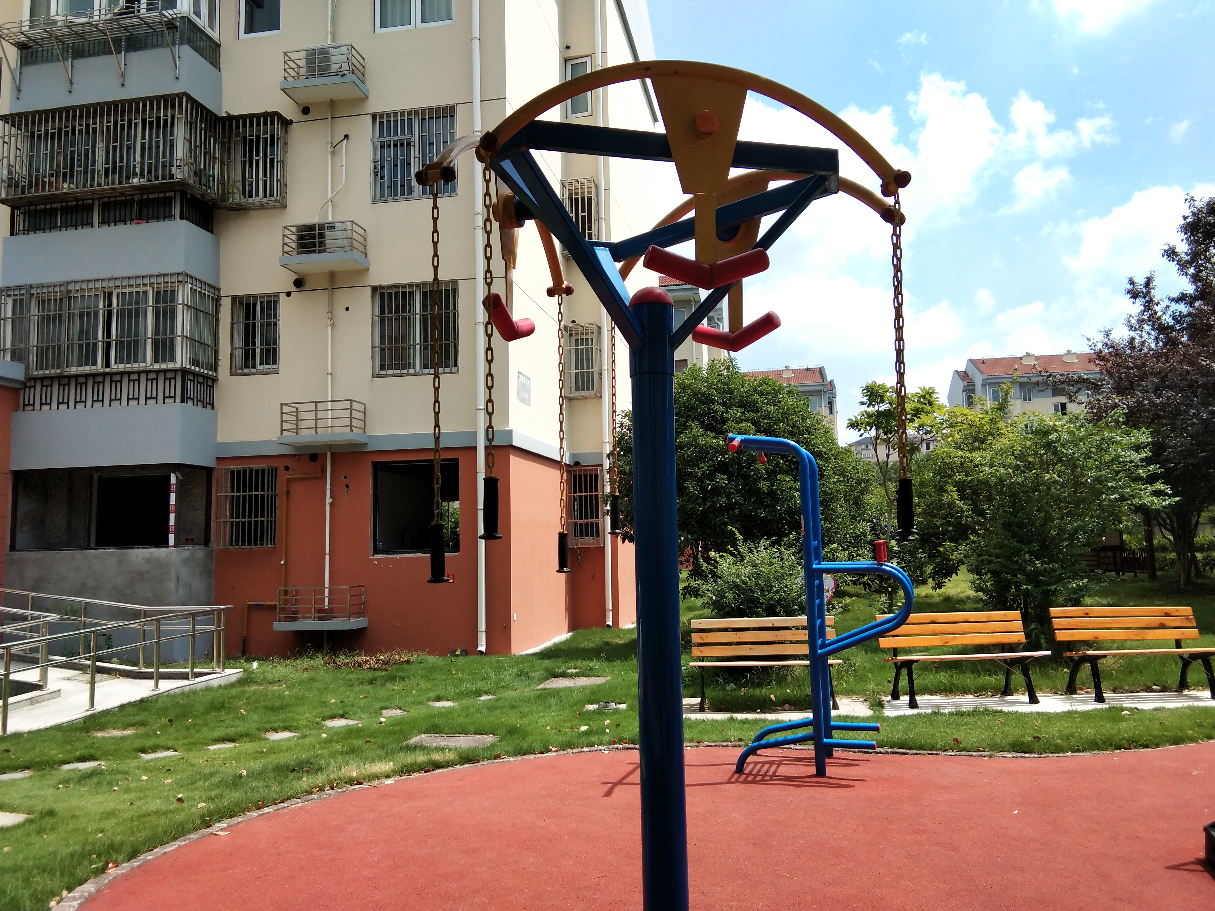 三人上肢牽引器