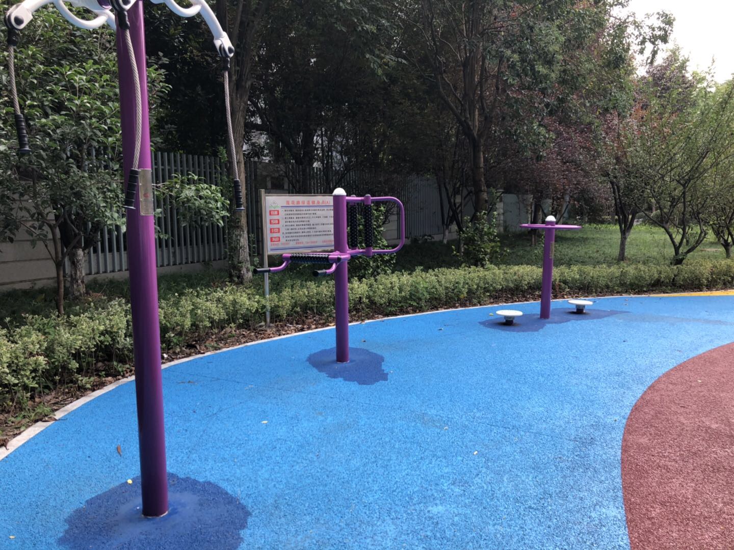 平吉路蓮花路西側(cè)健身苑點(diǎn)1