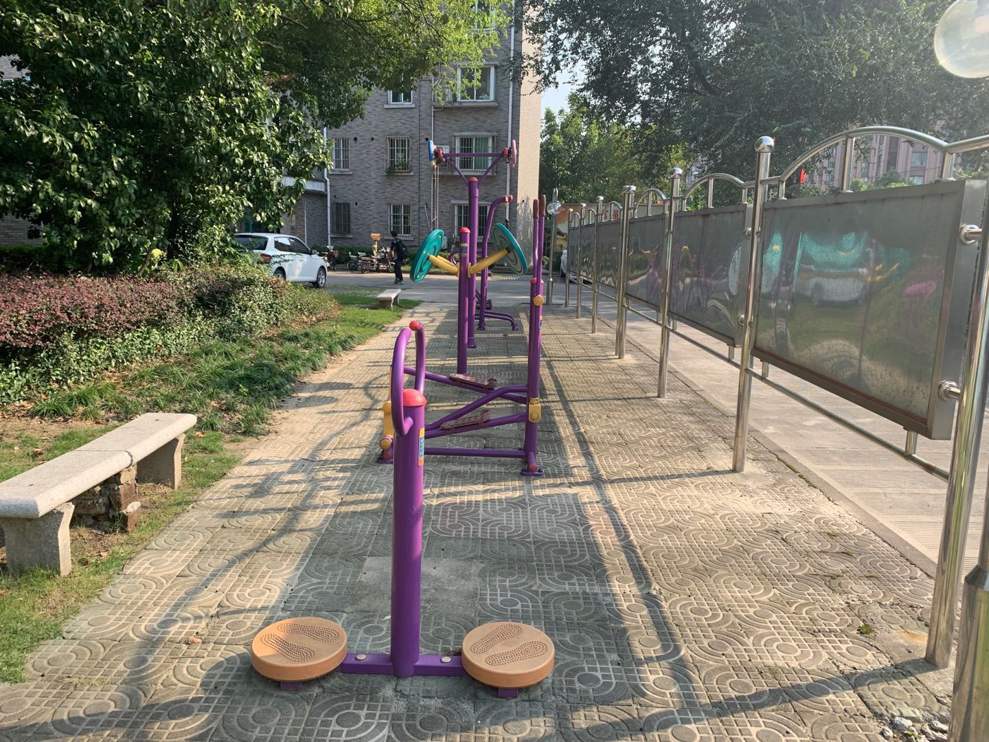 夢(mèng)萊小區(qū)健身點(diǎn)