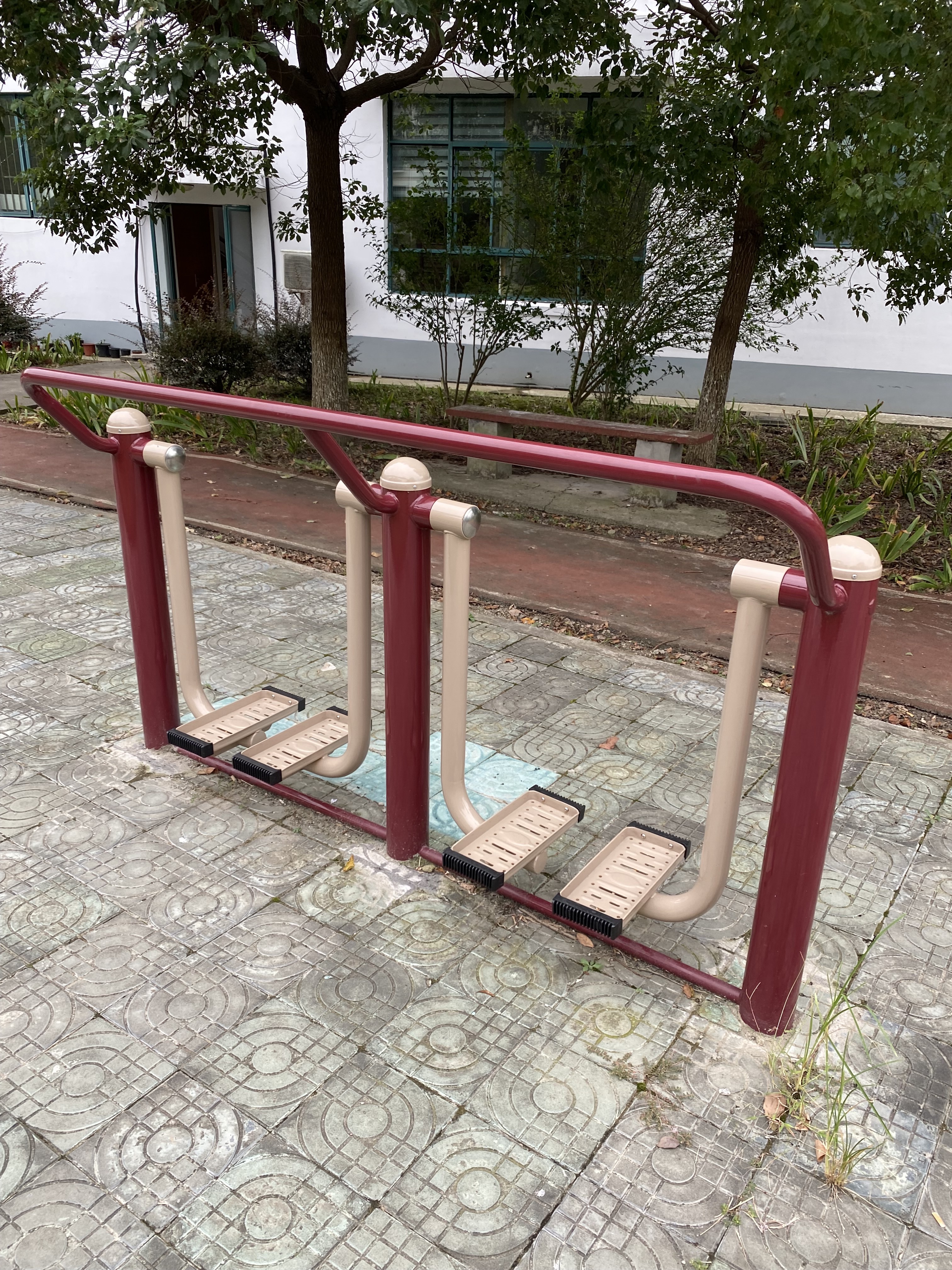 二位太空漫步機