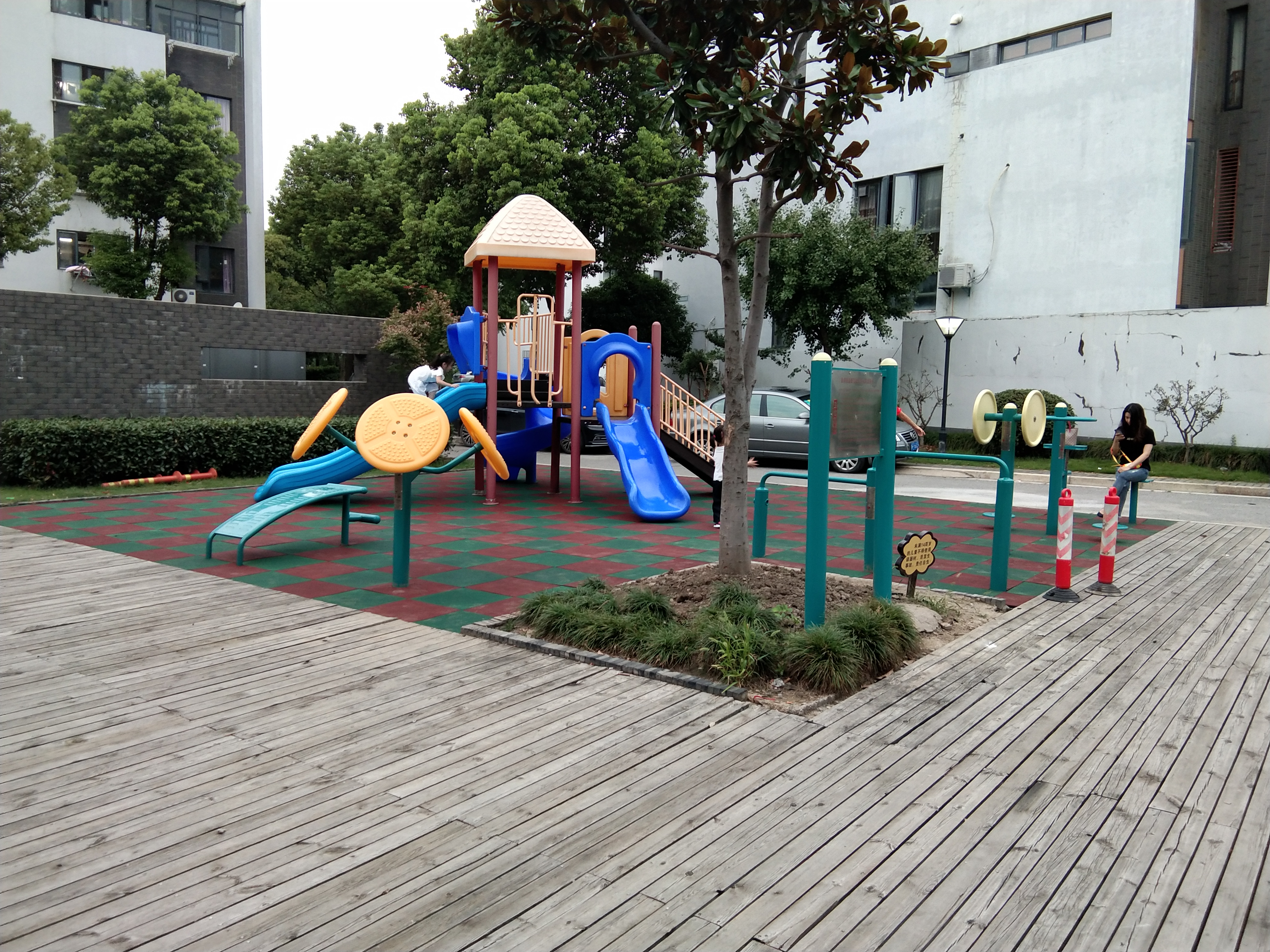 盈聯(lián)社區(qū)名人苑健身苑點