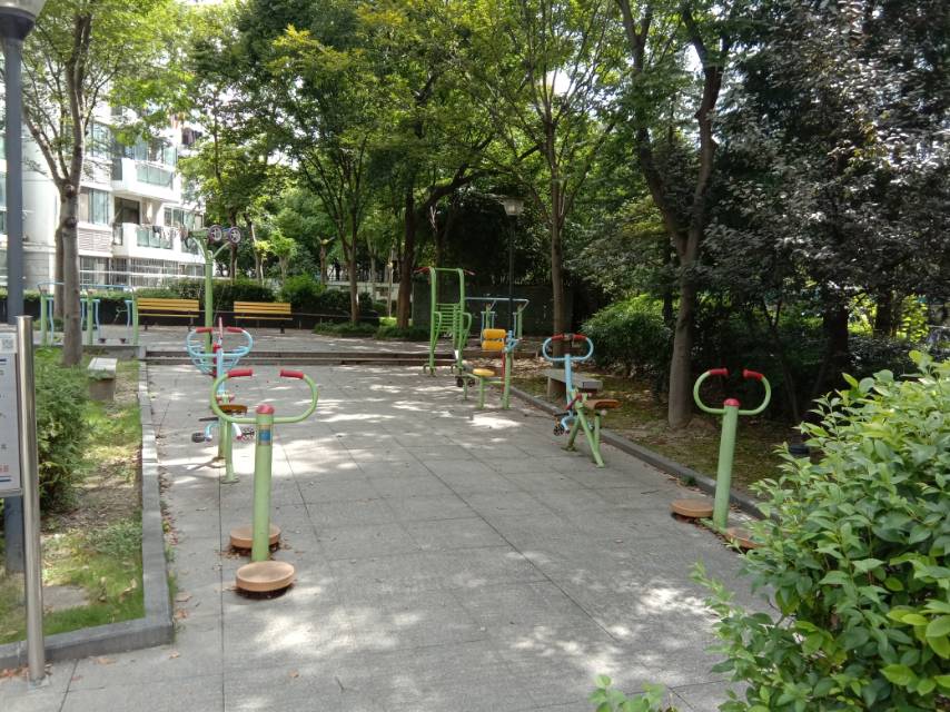 徐行社區(qū)泰宸家園健身點（二期）