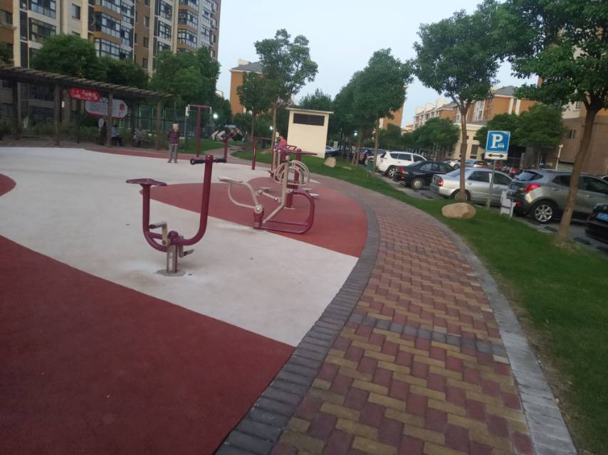 古城新苑益智健身點(diǎn)