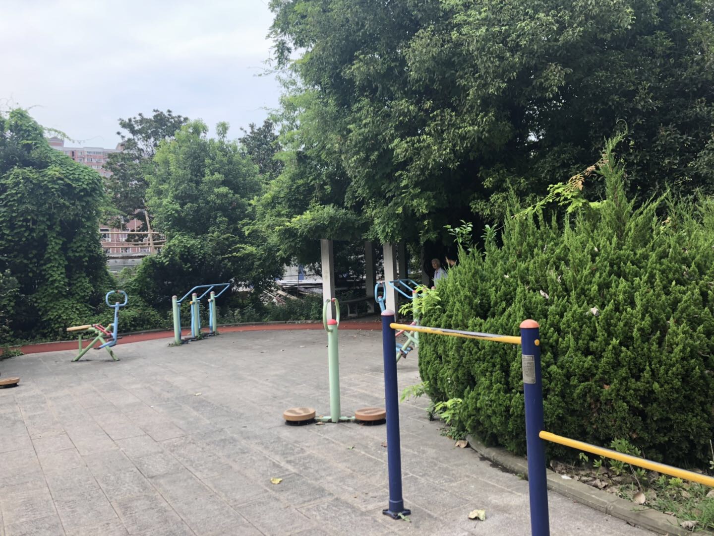 高境一村一居委健身苑點二