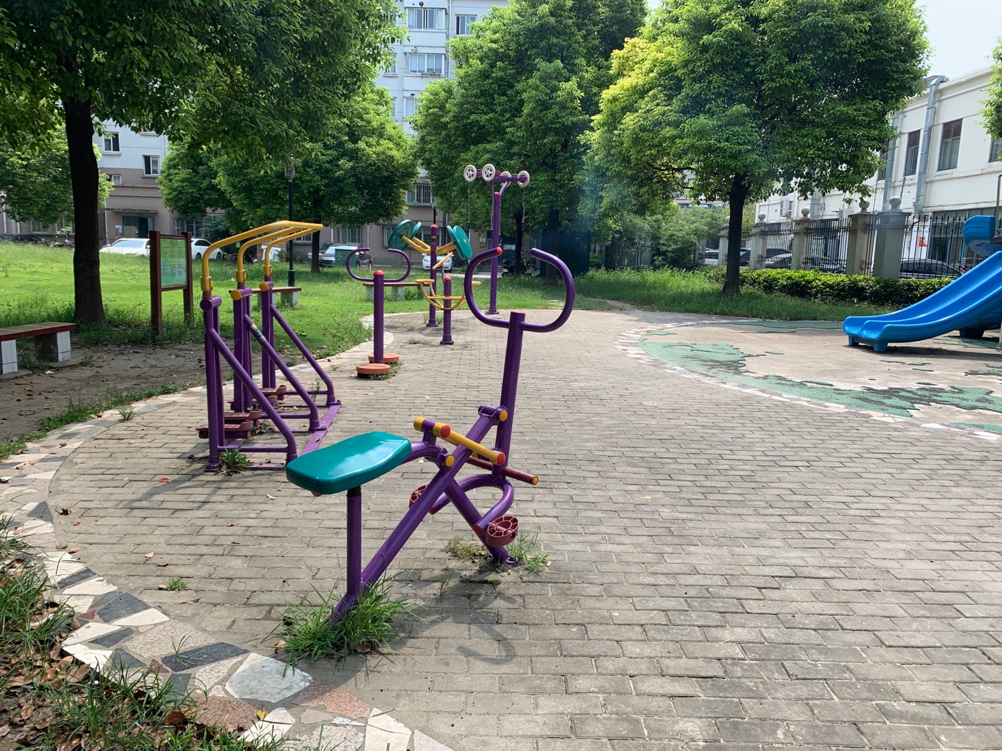 楊鑫居委健身點2（祿德華苑）