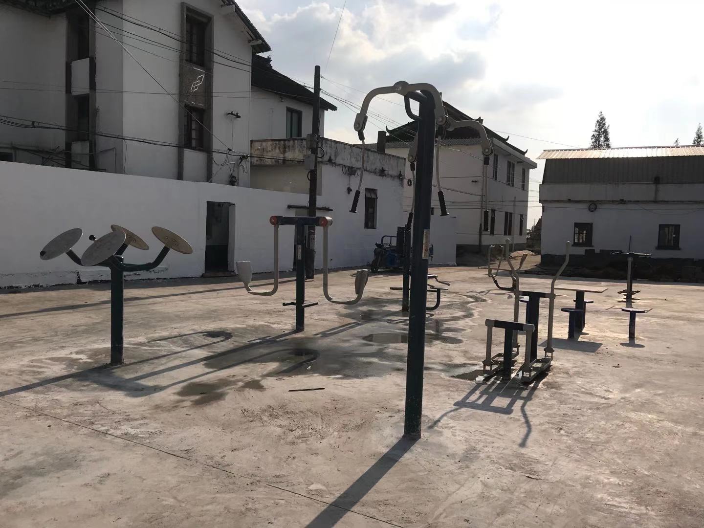 白鶴鎮(zhèn)曙光村七組上巷益智健身點(diǎn)