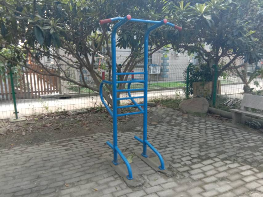 多功能訓(xùn)練器