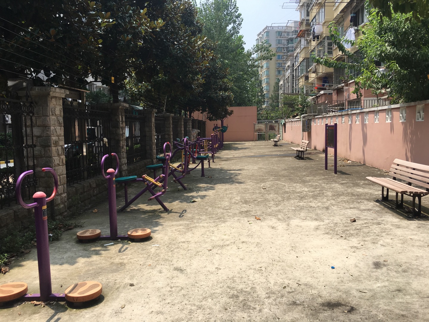 蘭竹居委龍柏二村健身苑點