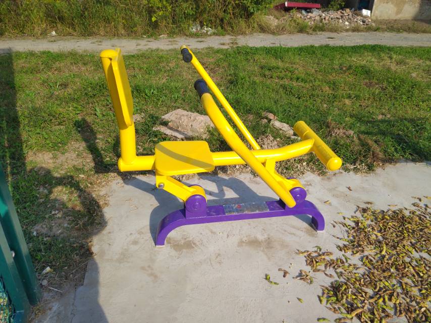 自重式平推訓(xùn)練器