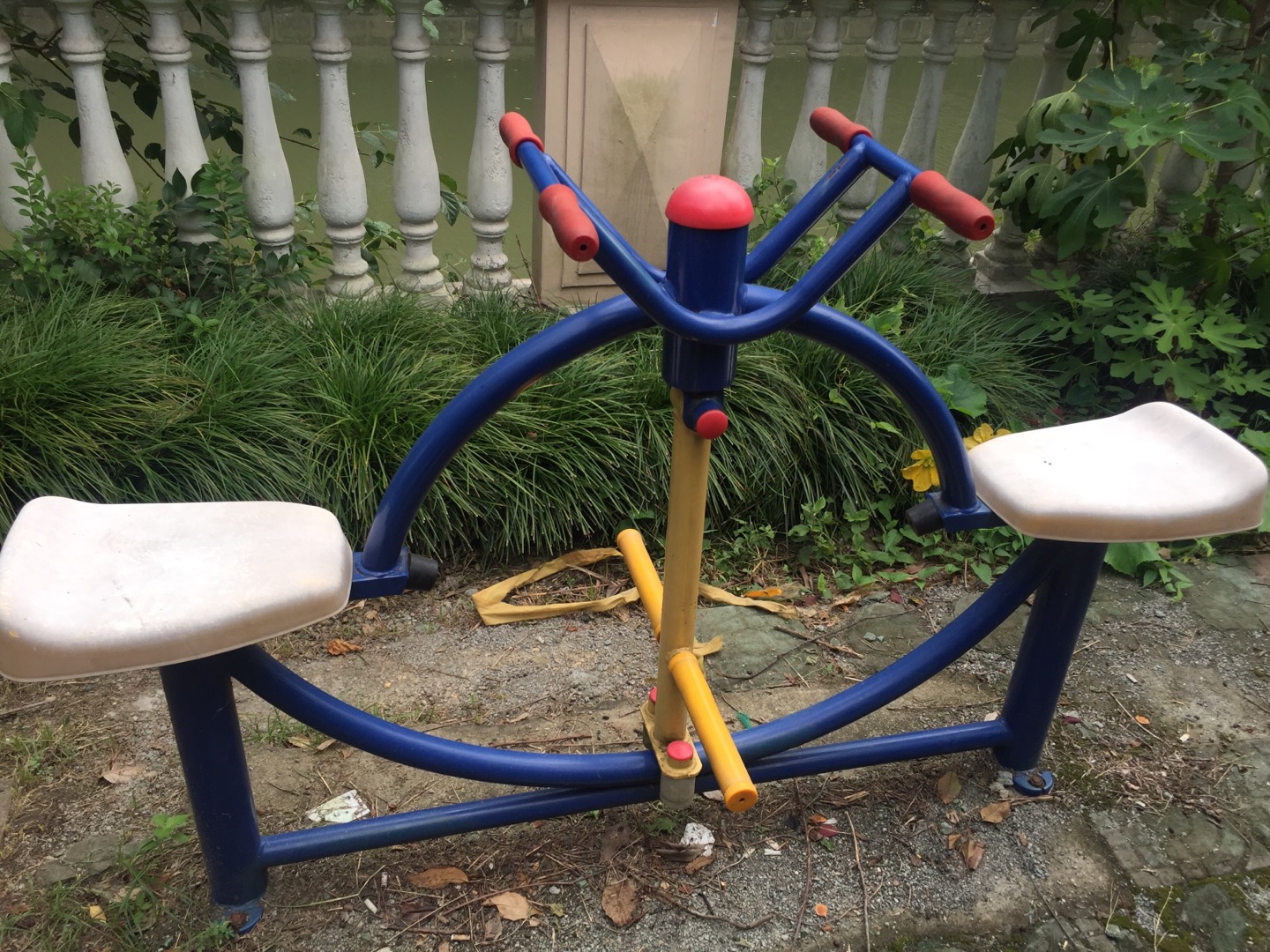 下肢康復(fù)器