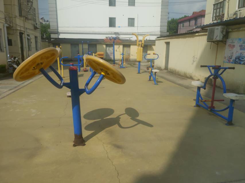 古松東源小區(qū)健身點(diǎn)
