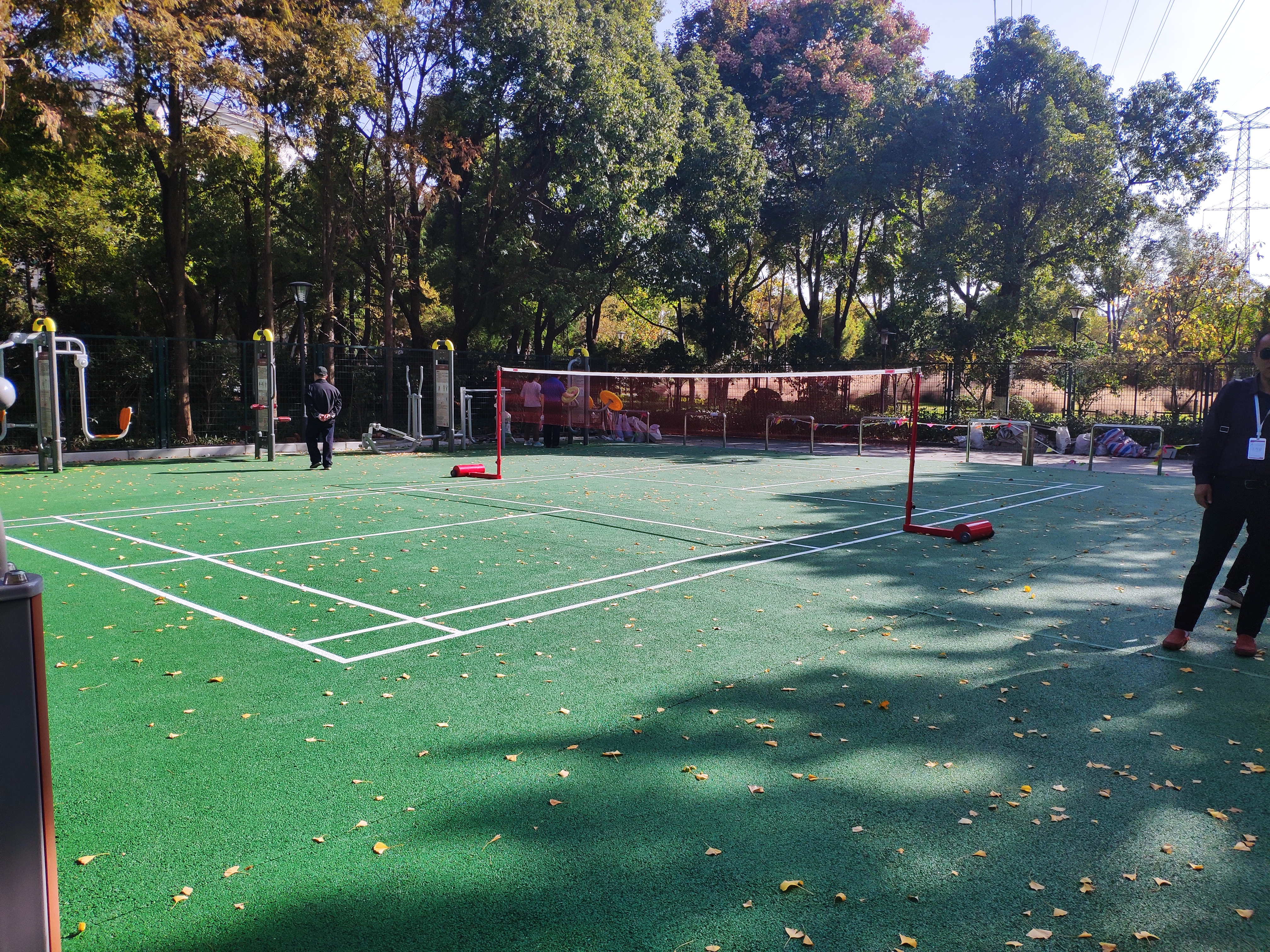 靜安區(qū)東茭涇二期市民球場(chǎng)