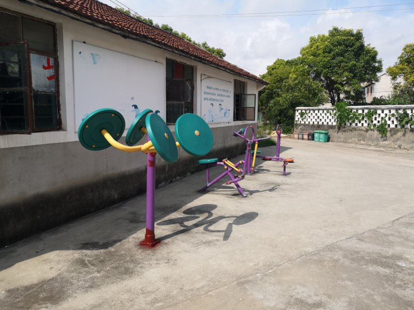 柘林鎮(zhèn)營房村睦鄰健身點