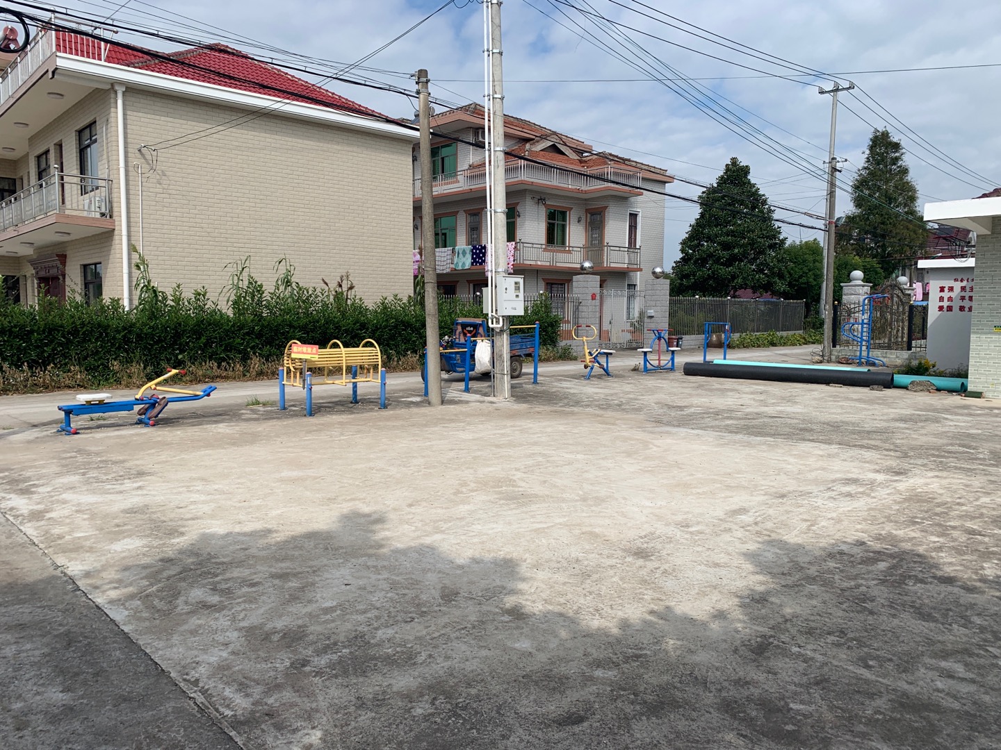 豎新鎮(zhèn)時橋村健身點(diǎn)三