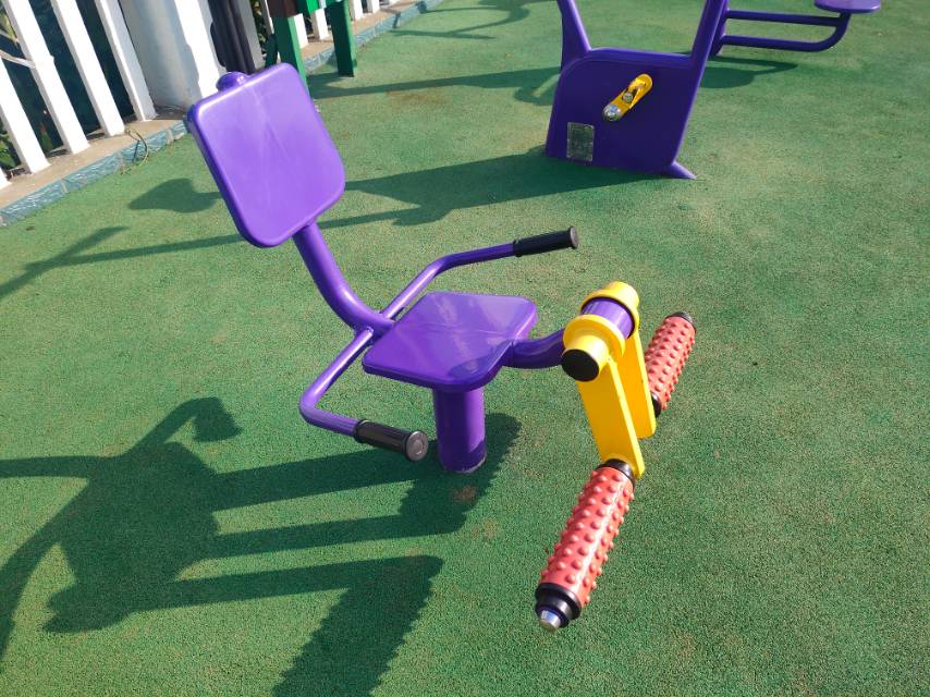 膝關節(jié)訓練器