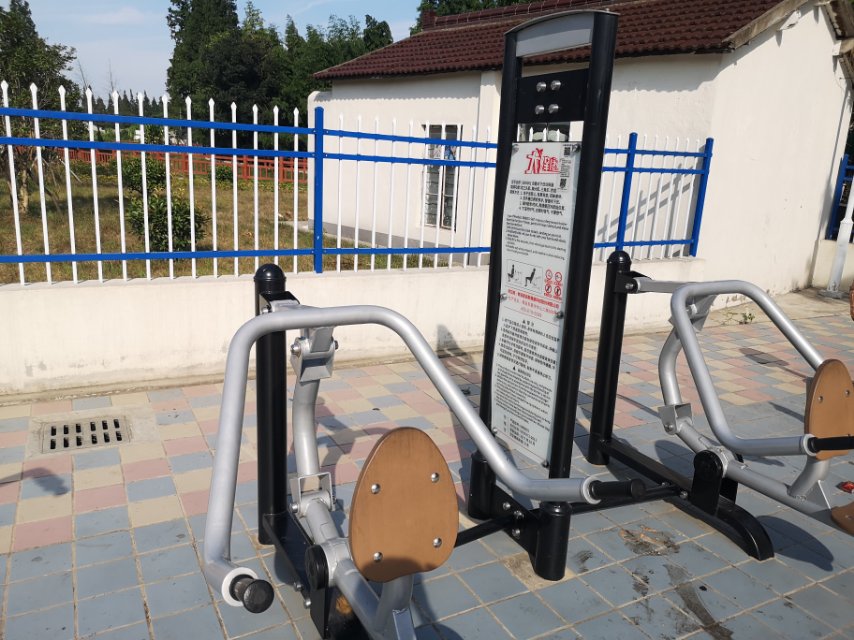 自重式下壓訓(xùn)練器