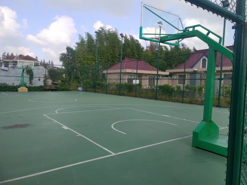 浜西村多功能籃球場(chǎng)
