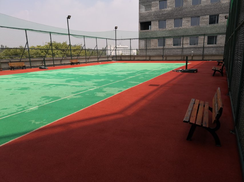 工業(yè)區(qū)文體中心網(wǎng)球場