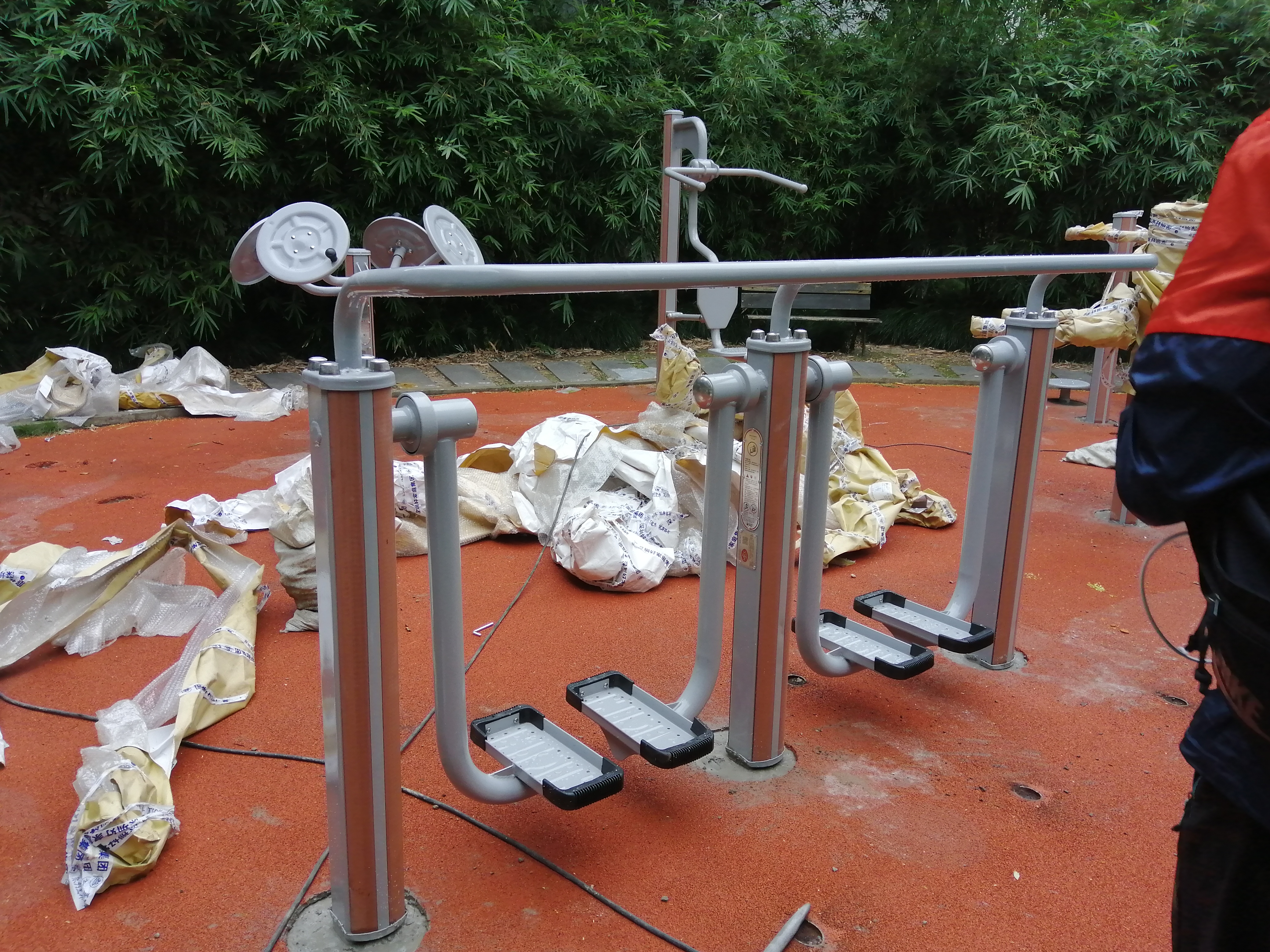 雙位太空漫步機(jī)