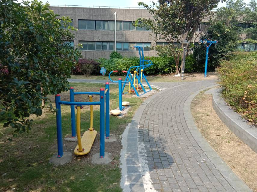 珠江假日廣場健身點(diǎn)