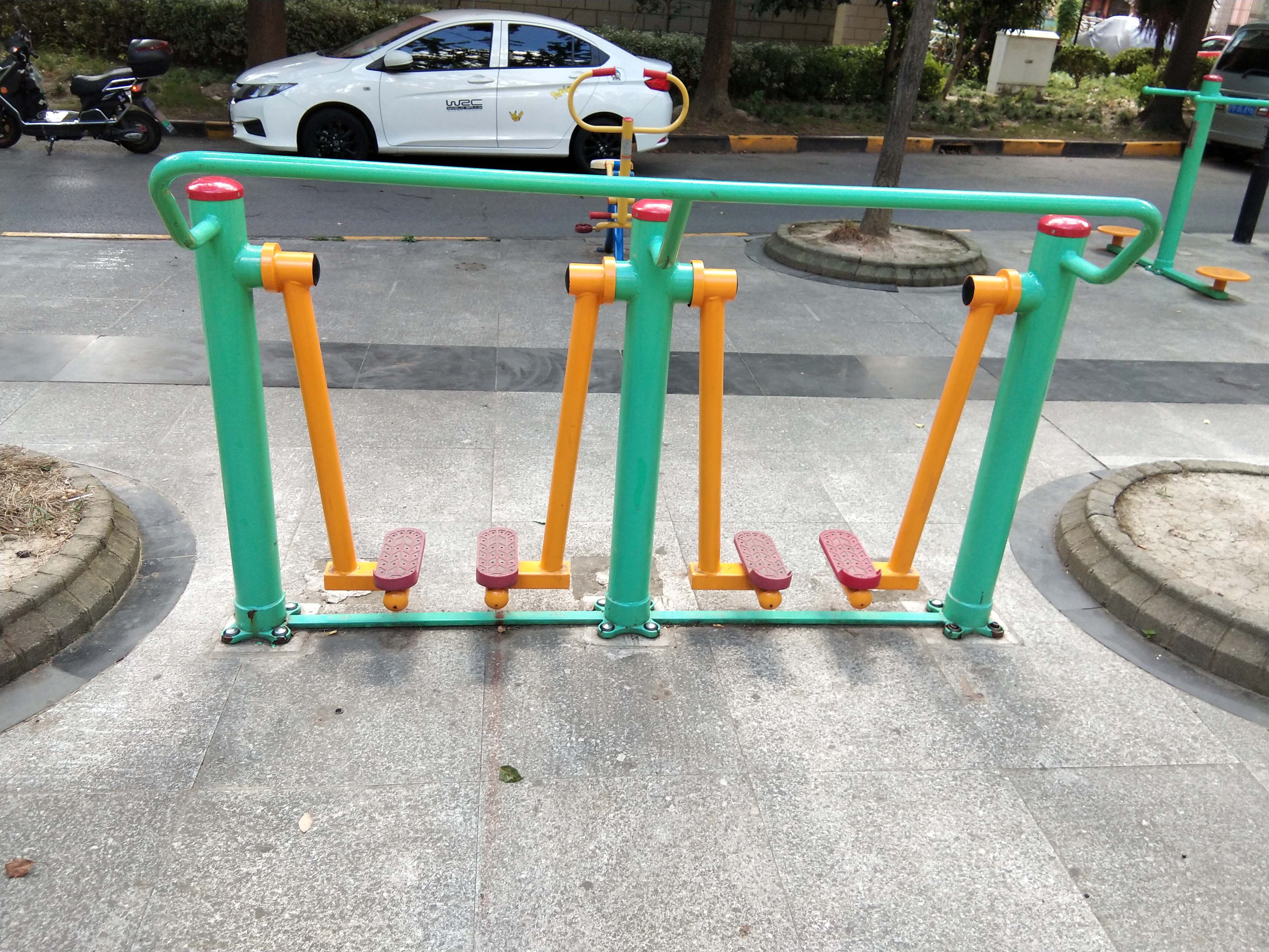 兩聯(lián)漫步機(jī)