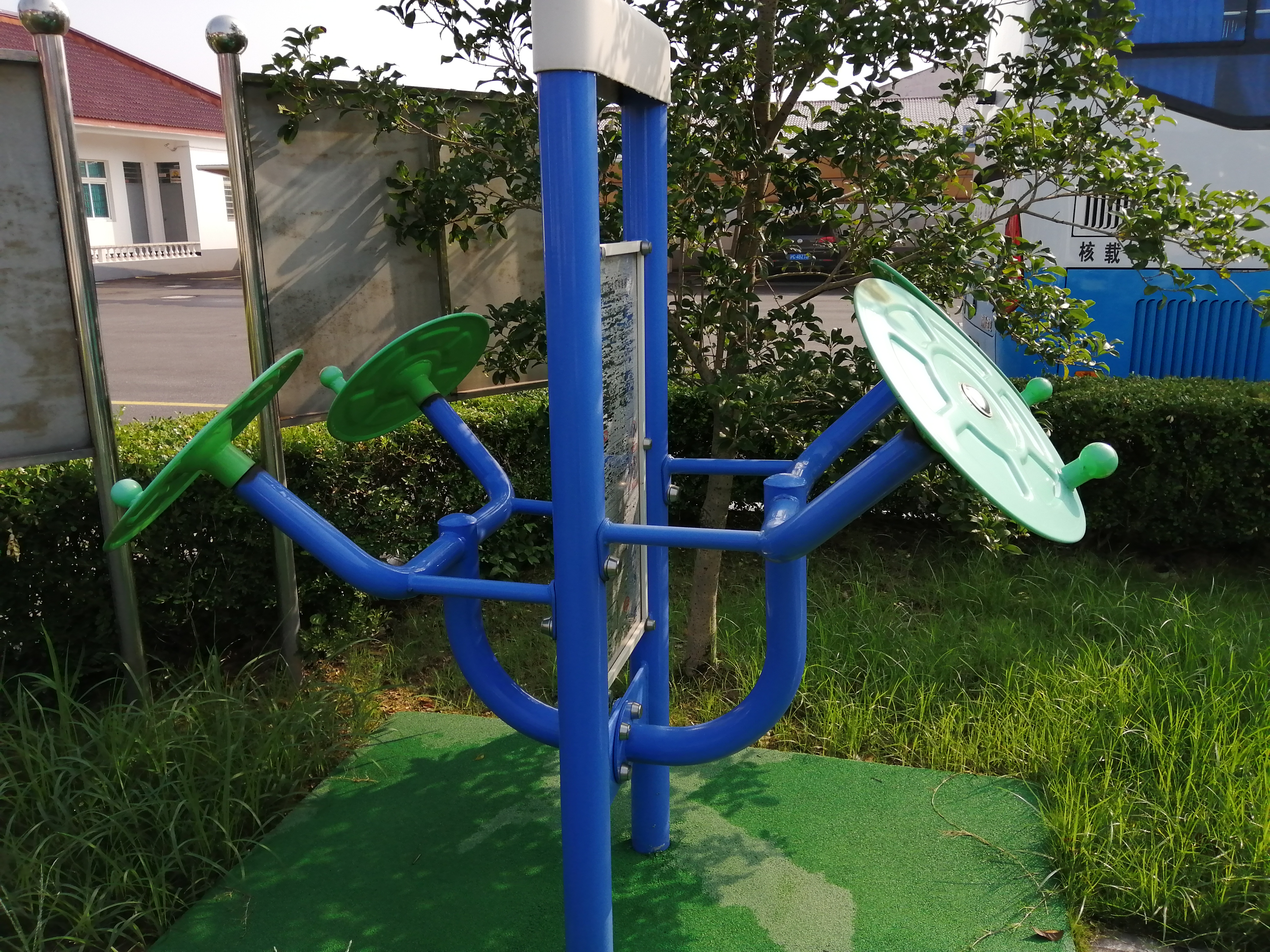 雙立柱太極揉推器