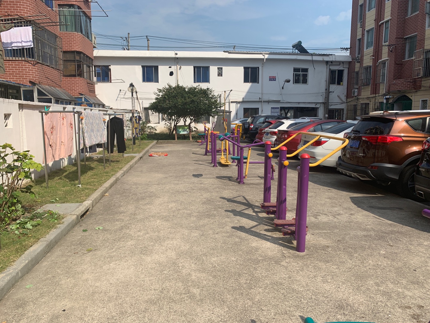 茸星天虹一村健身點